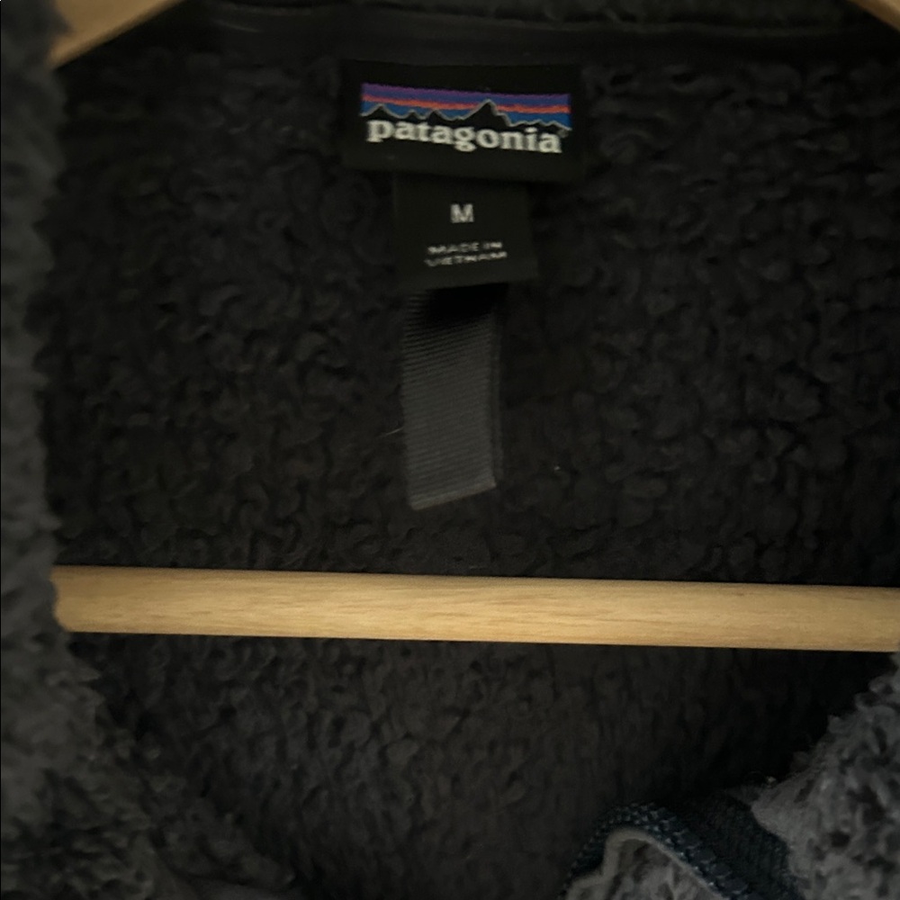 Patagonia Dark Purple Fleece Pullover - Picture 4 of 6